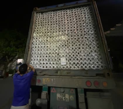 Container loading image 2